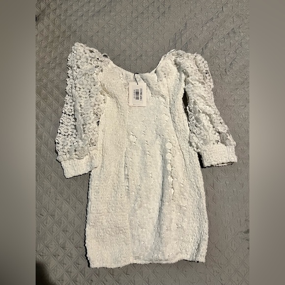 Top - Picture 2 of 2